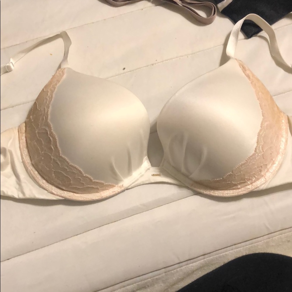 Victoria’s Secret bra